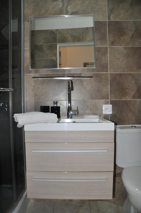 Apartman Lukas การ์โลวีวารี ภายนอก รูปภาพ